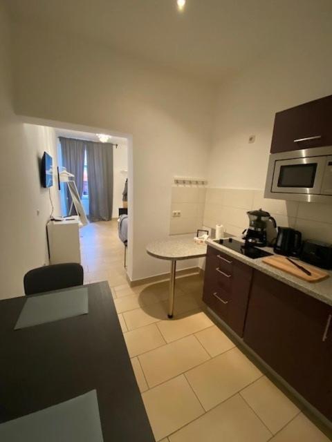 Studio Apartment Im Palais Fleur Blanche Potsdam Eksteriør bilde